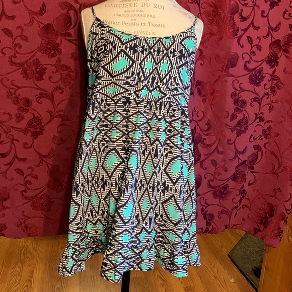 2 summer dresses - Picture 3 of 5